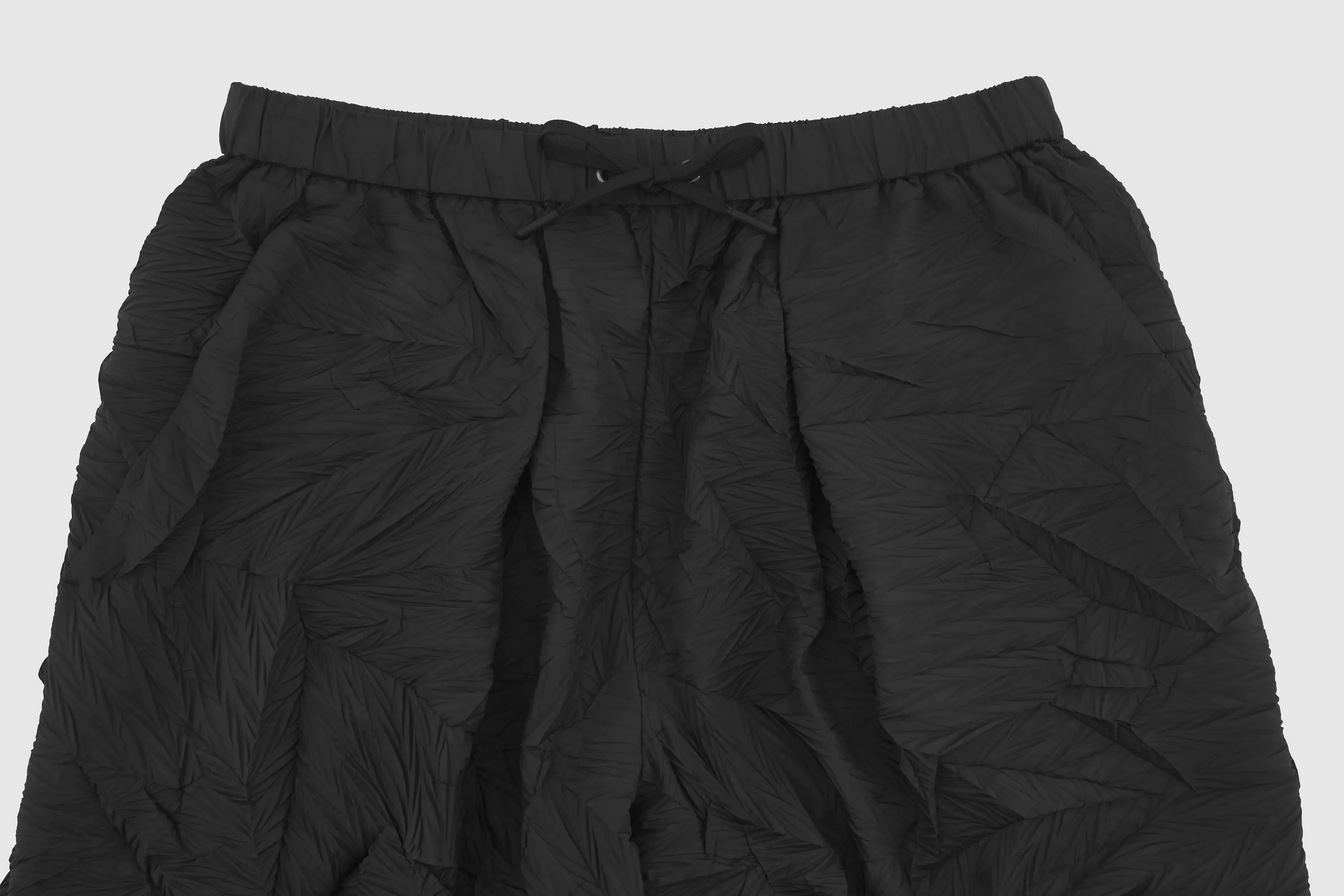 Distort Pleats Polyester Shorts