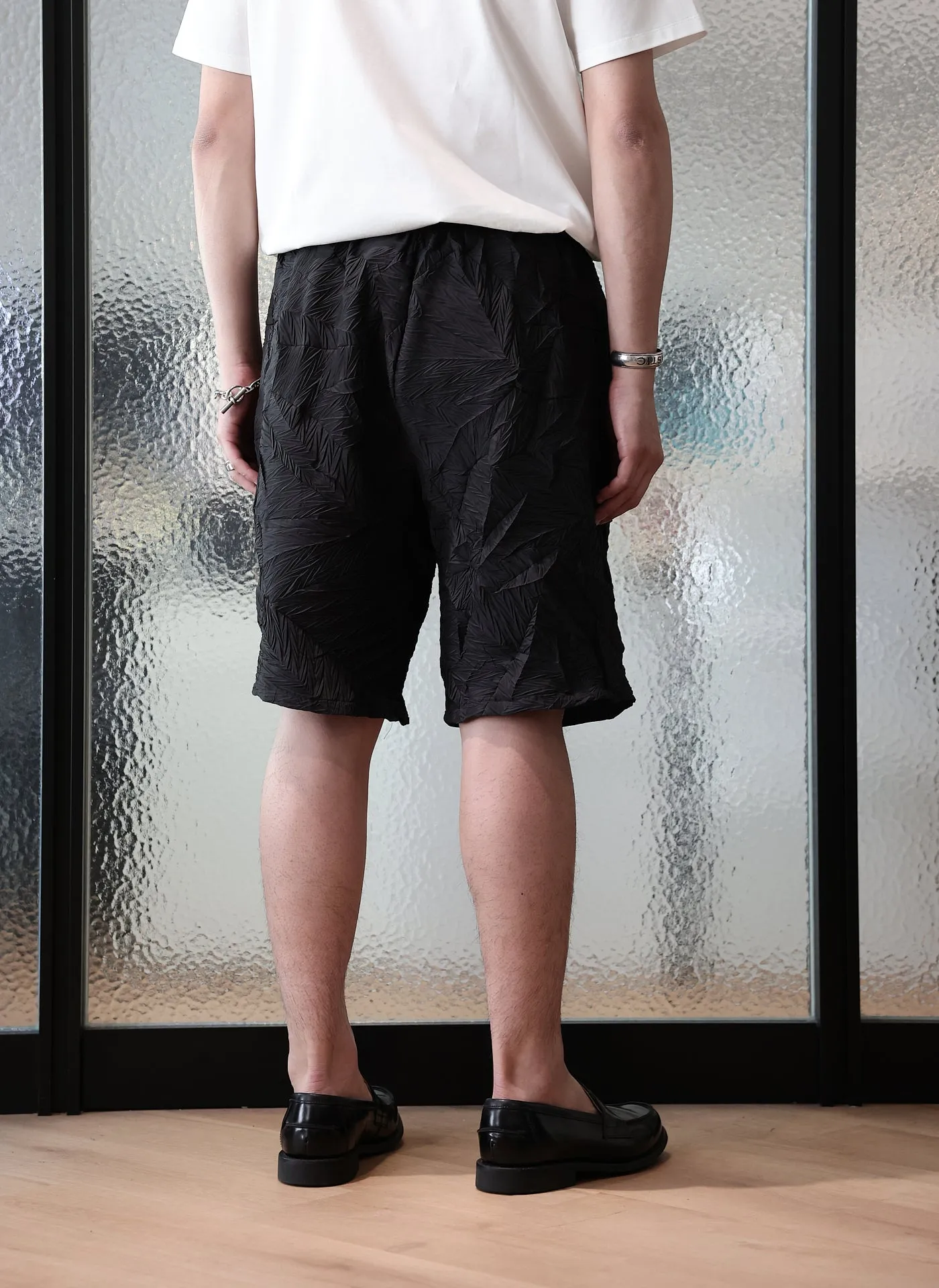 Distort Pleats Polyester Shorts