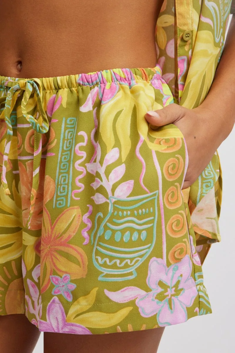 Green Abstract Shorts Mid Rise
