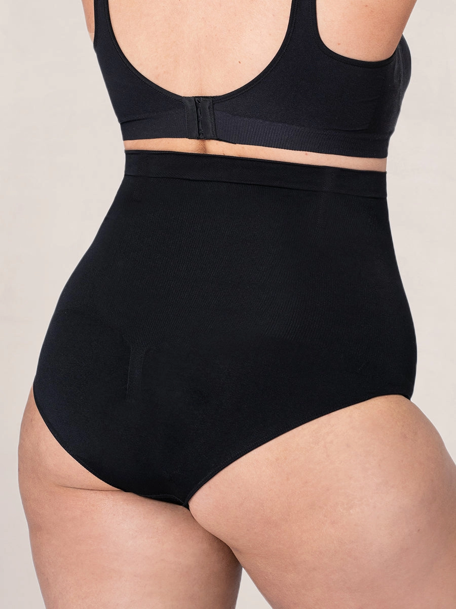 Shapermint Essentials Leakproof Shaping Panty - Wear Test